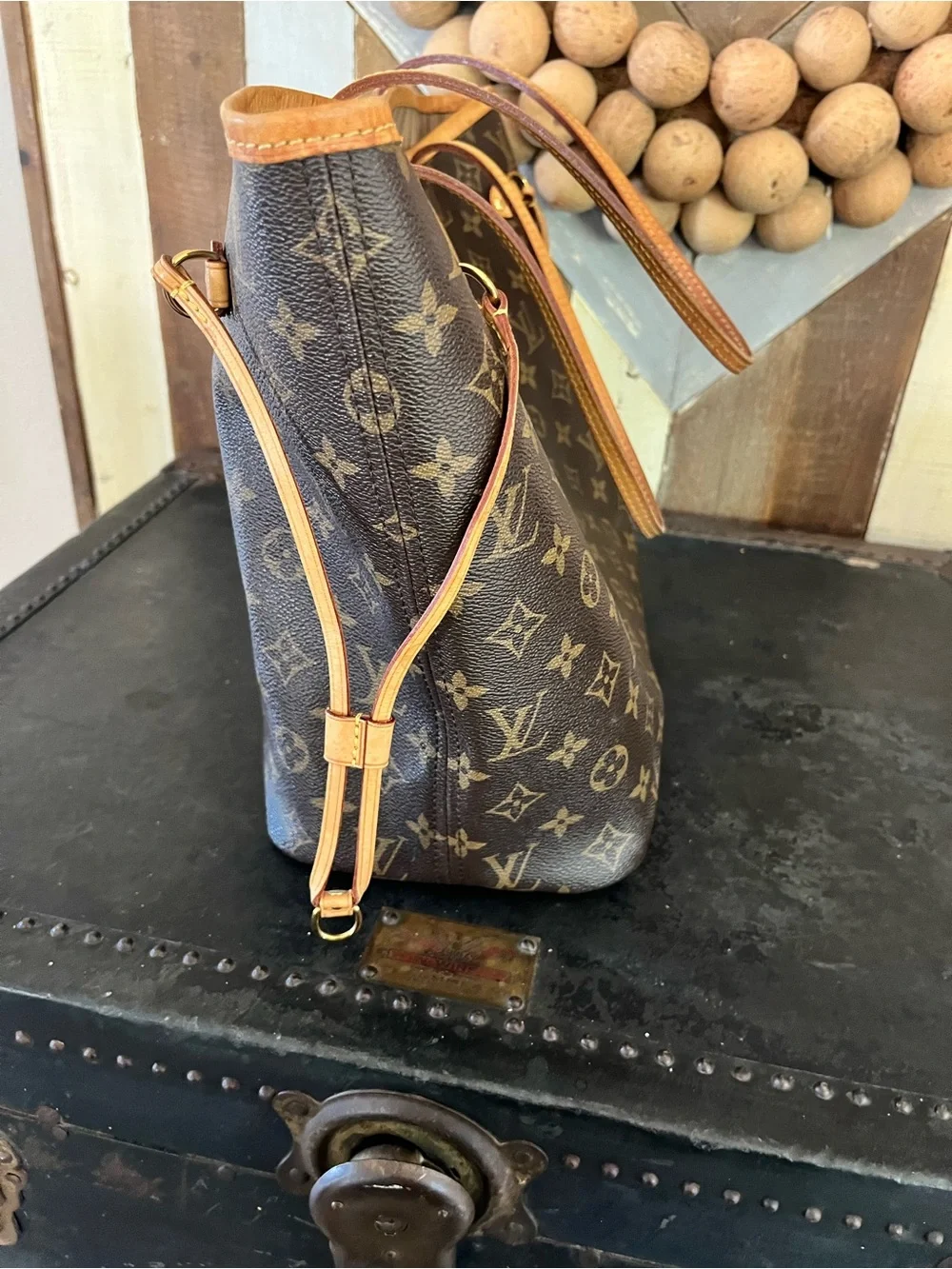 Authentic Louis Vuitton Neverfull MM monogram canvas tote